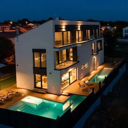 Mare Exclusive Comfortable Holiday Villa *